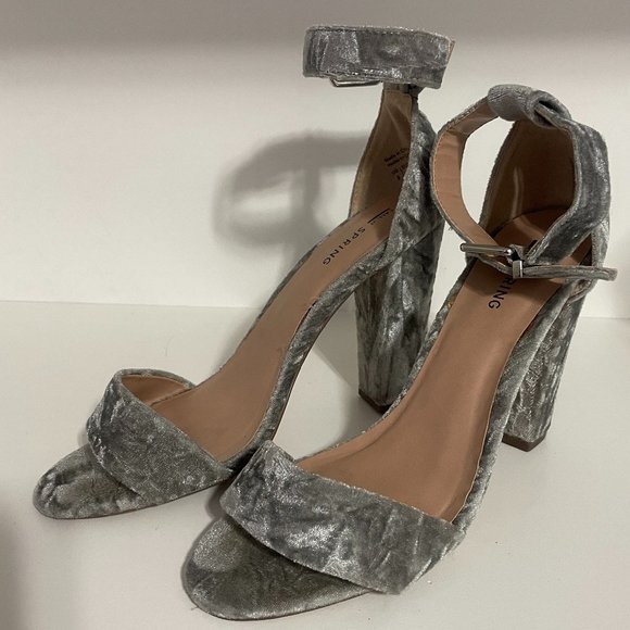 SPRING Grey Velvet Strappy Heeled Sandals w Ankle Strap - Size 9 - Picture 1 of 8